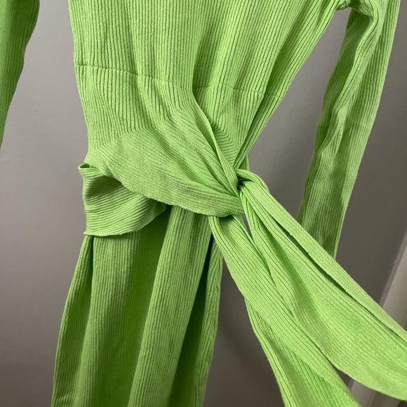 Lime Knitted Sweater Dress - Picture 4 of 4